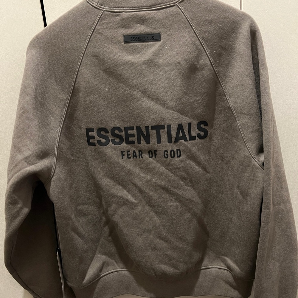Fear of God Essentials Crewneck Pullover in Taupe SS21 sz XXS - New with Tags